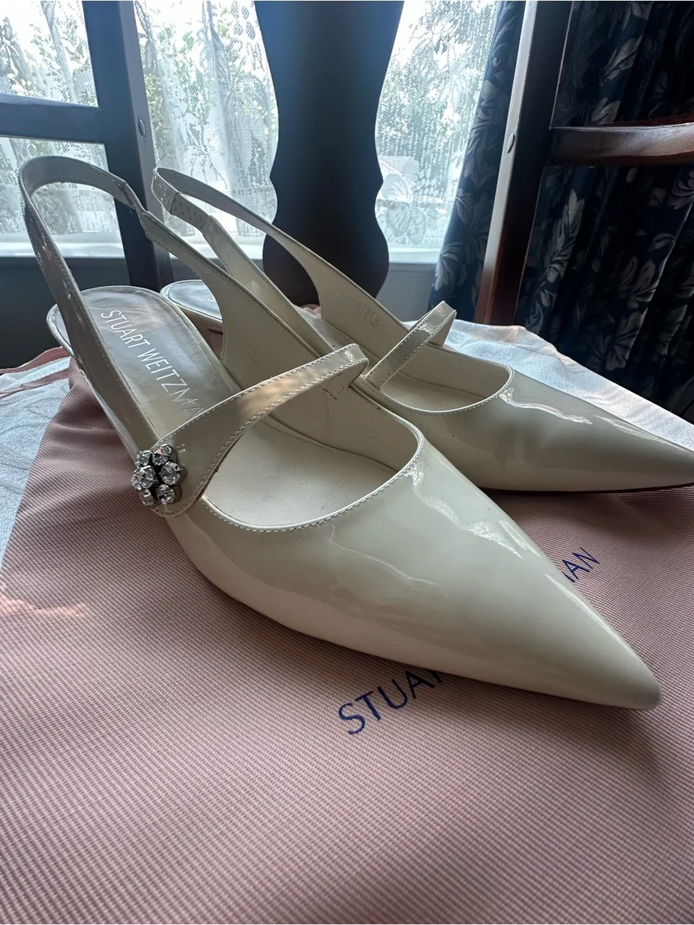 Stuart Weitzman XTALFLEUR Seashell Patent Leather Slingbacks
